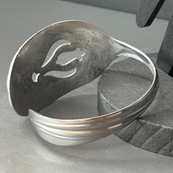 Handmade Signed Hammered Spoon Bracelet Moon and Star 7.5" - Picture 3 of 5